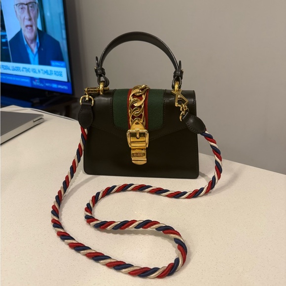 Gucci Black and Green Satchel with Gold Chain - Picture 10 of 10